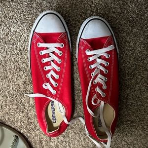 NWOT RED CONVERSE WOMENS 12 & MENS 10